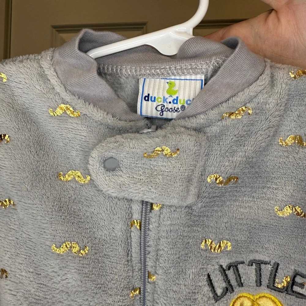 Duck Duck Goose Baby Pajamas Size‎ 6-9M Gray Little Charmer Footed Sleeper